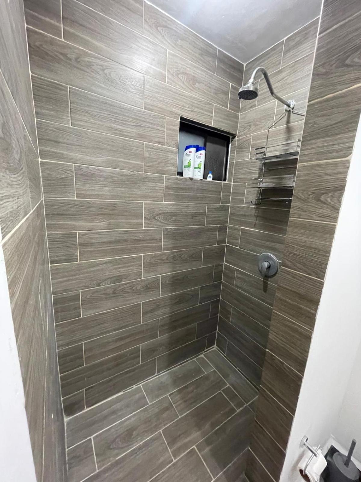 Casa Super Equipada Cumbres Dominio Сasa de vacaciones Monterrey